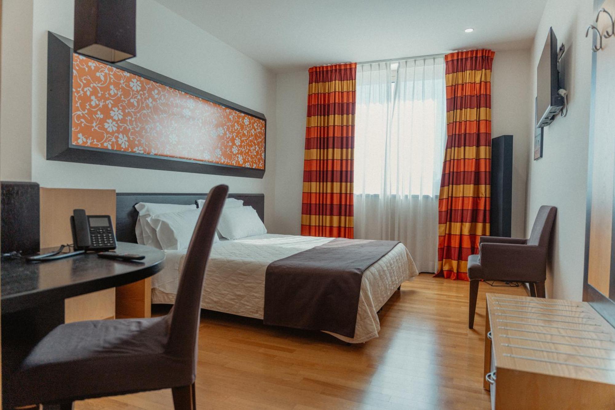 Sanlu Hotel