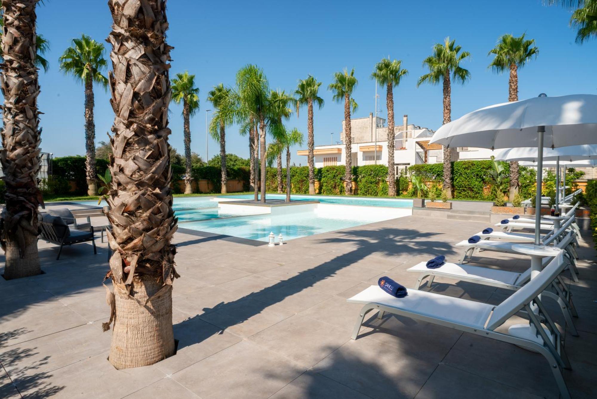 Hotel Sanlu Serrano