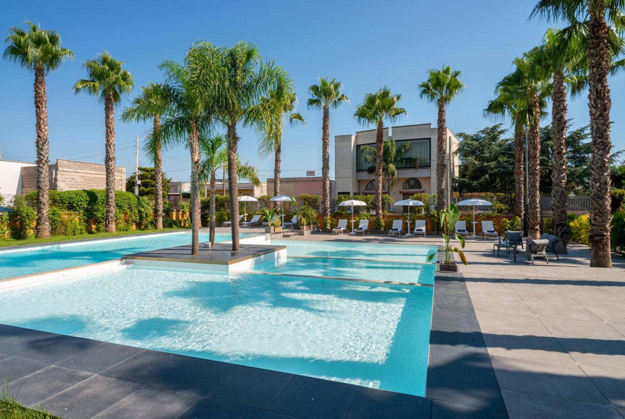 Sanlu Hotel 3*